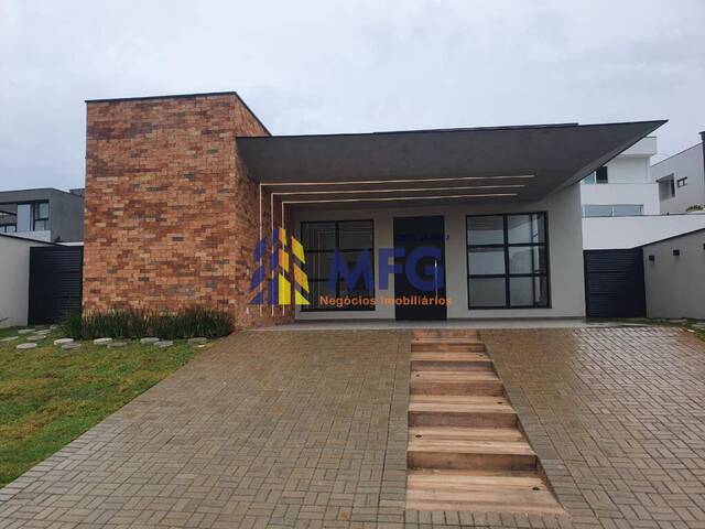 Casa em condomínio para Venda em Votorantim - 2