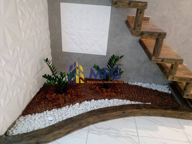 Sobrado para Venda em Sorocaba - 2