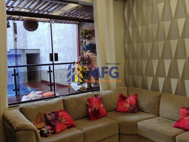 Sobrado para Venda em Sorocaba - 2