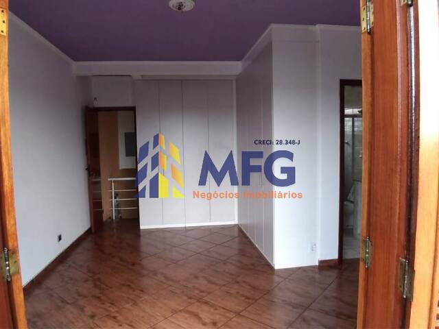 Sobrado para Venda em Sorocaba - 2