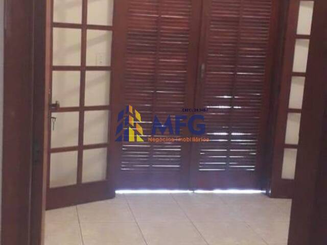 Sobrado para Venda em Sorocaba - 2