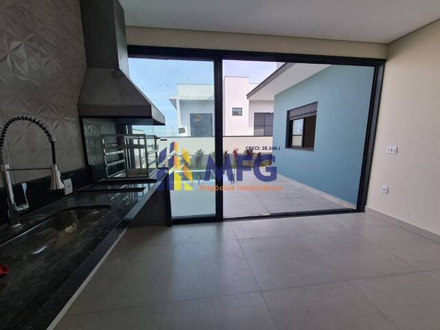 Casa em condomínio para Venda em Votorantim - 2