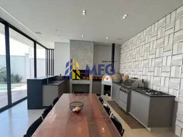 Casa em condomínio para Venda em Votorantim - 4