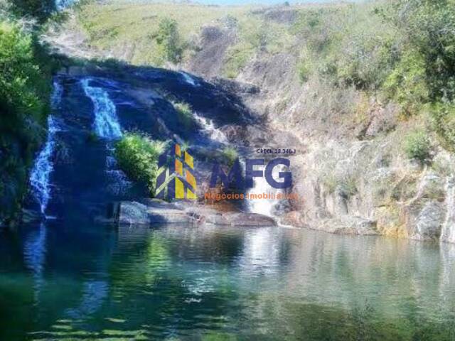 Venda em Centro - São Roque de Minas