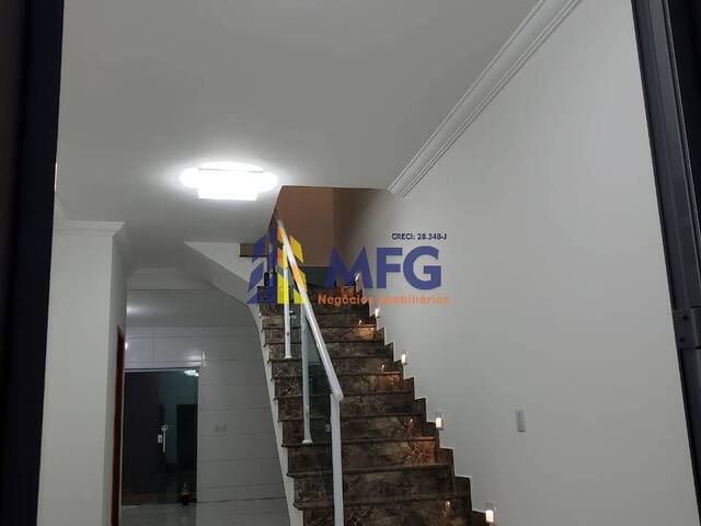 Sobrado para Venda em Sorocaba - 2