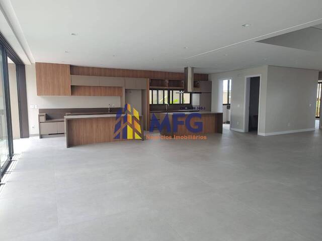 Casa em condomínio para Venda em Votorantim - 2