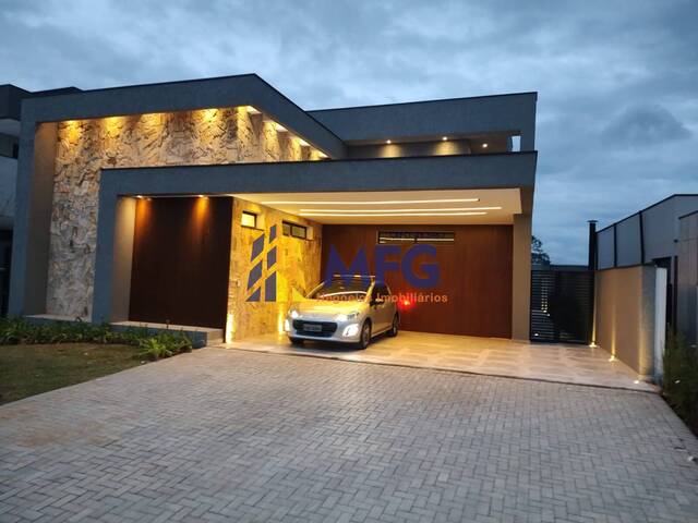 Casa em condomínio para Venda em Votorantim - 2